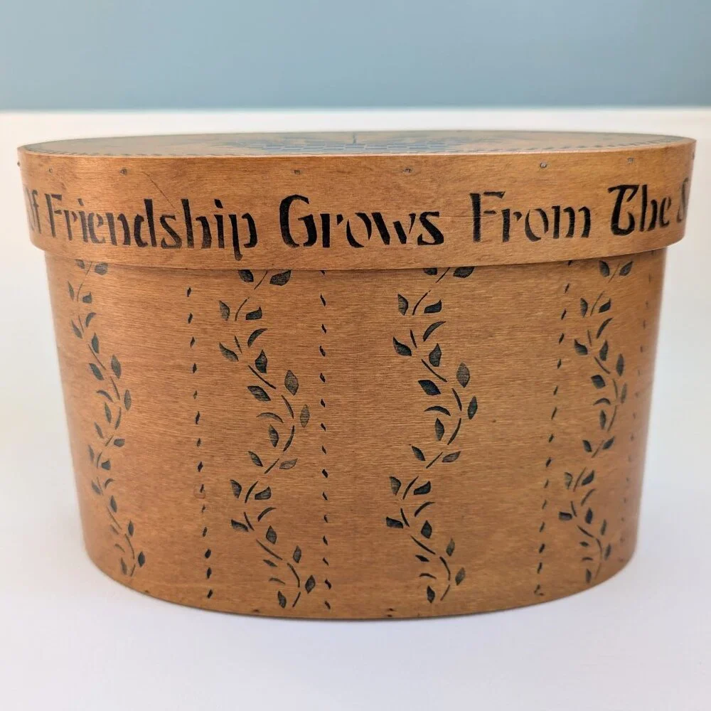 Vintage Oval Bentwood Stenciled Shaker Folk Art Box